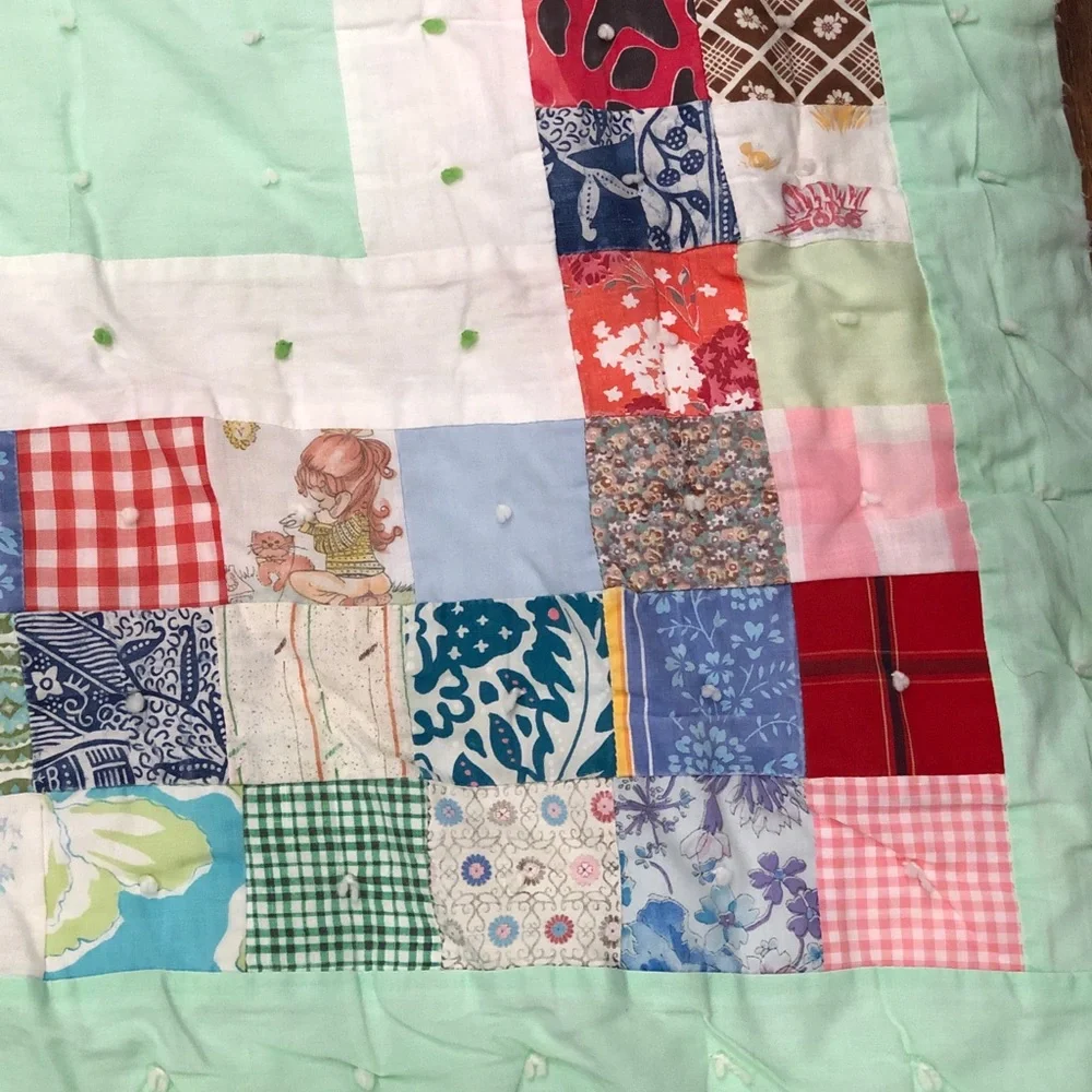 VINTAGE BABY QUILT